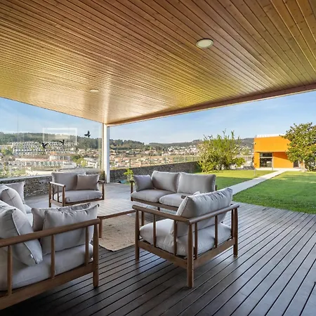 The Ehrlich Essence By Minho's Guest Villa Braga